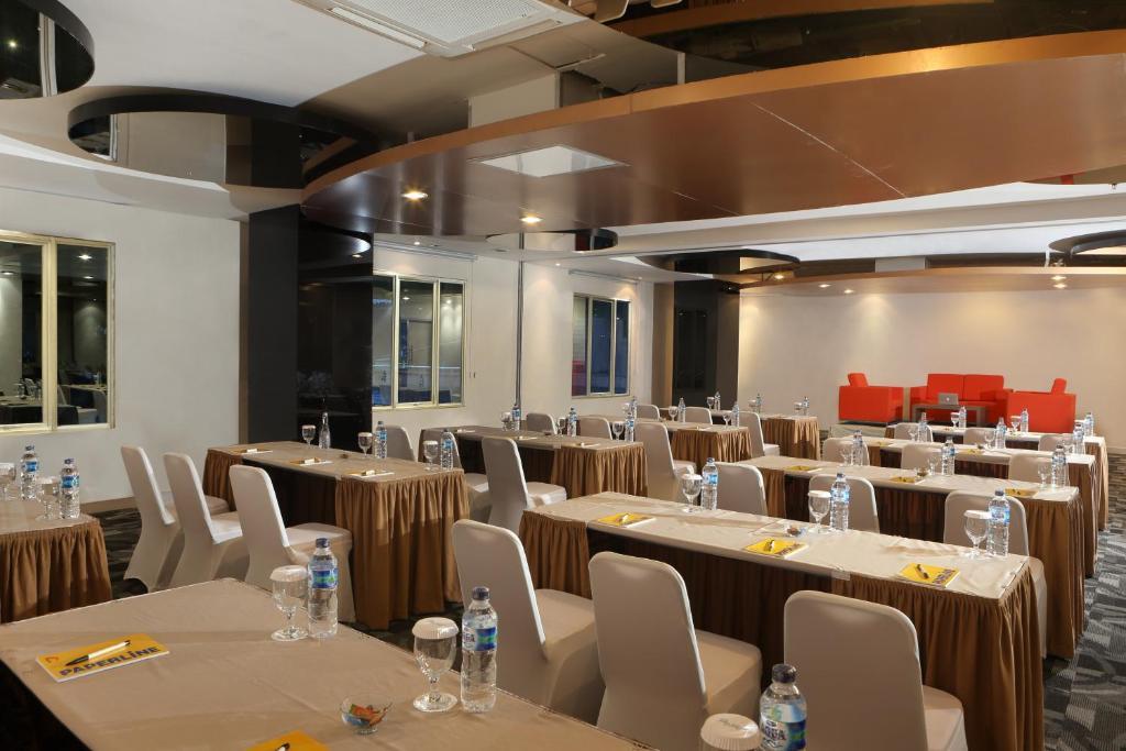 Patra Bandung Hotel Exterior photo